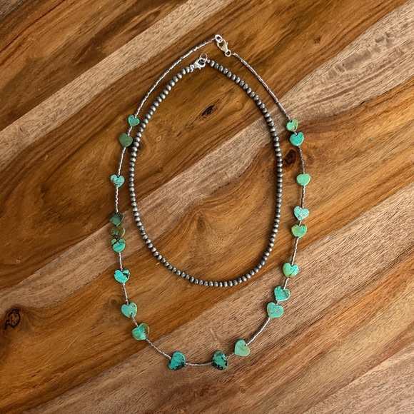 Jewelry - Turquoise heart stone and Navajo bead choker necklace set